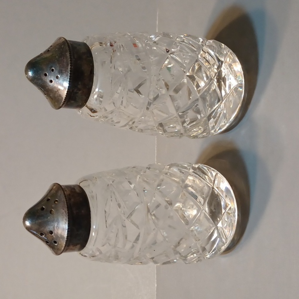 Waterford Crystal Glandore Salt & Pepper Shakers w/Silver Plated Metal Lids L@@K